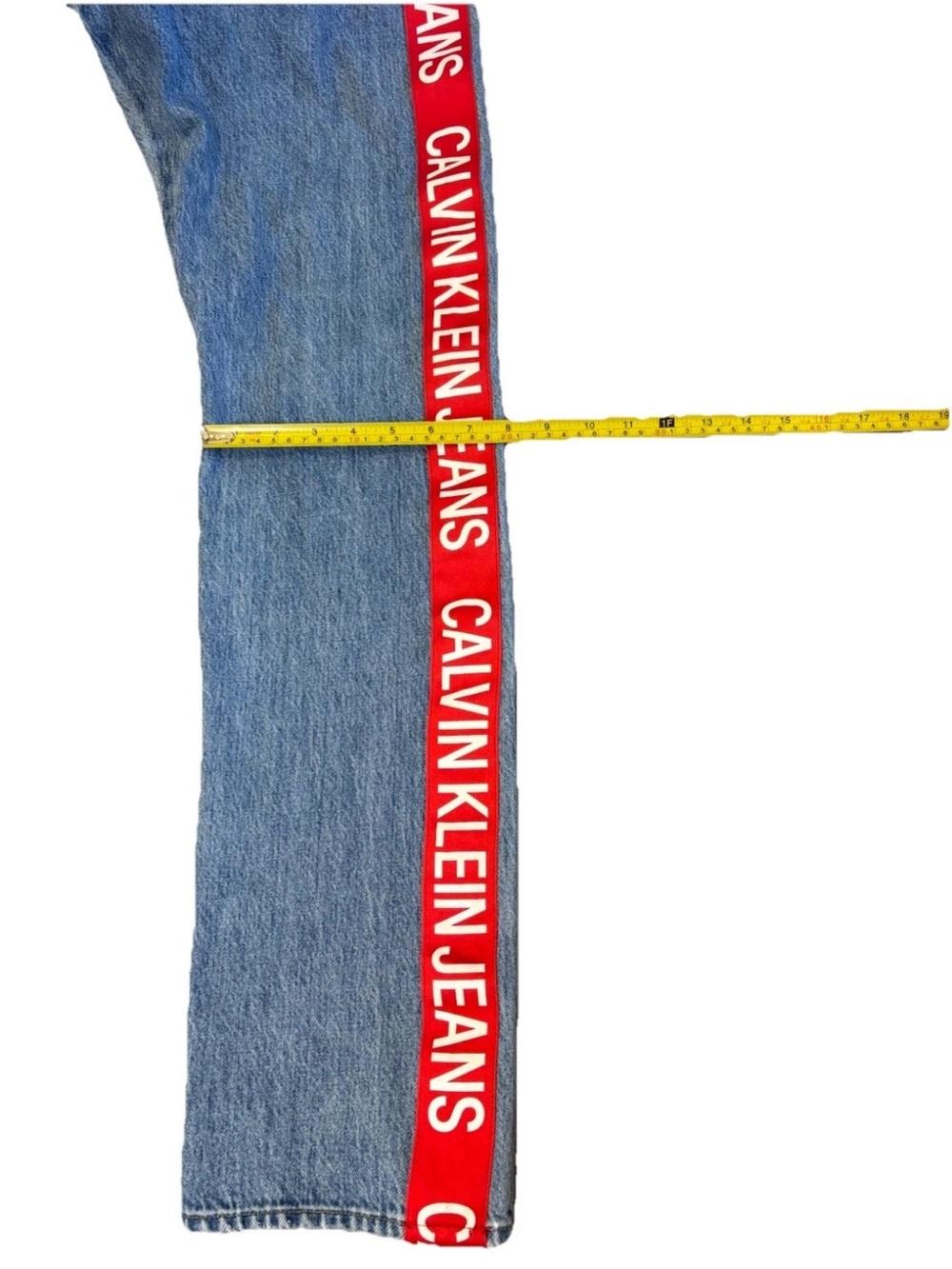 Women’s Vintage RARE Y2K Calvin Klein Denim with Red Tape Logo. Size 32x32. - Picture 6 of 10